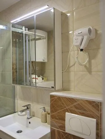 דירה Fantastiko Lux 2 *