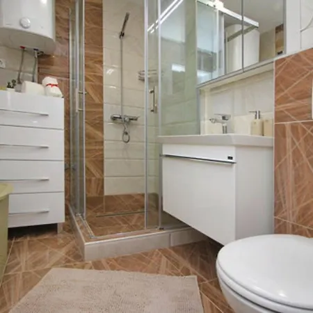 Fantastiko Lux 2 דירה *